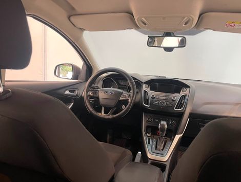 Ford Focus 2.0 16V/SE/SE Plus Flex 5p Aut.