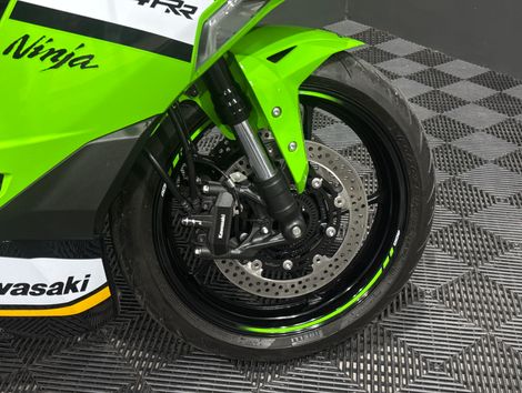 KAWASAKI NINJA ZX-4RR