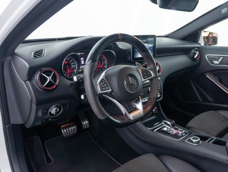 Mercedes A-45 AMG