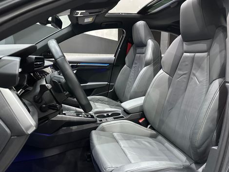 Audi A3 Sed.Perf. Black 2.0 TFSI S-tr. (Hib.)