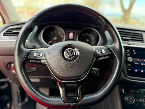 VolksWagen TIGUAN Allspac Comf 250 TSI 1.4 Flex