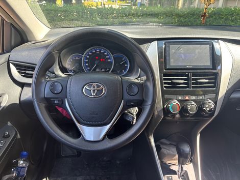 Toyota YARIS XL Live Sedan 1.5 Flex 16V 4p Aut.
