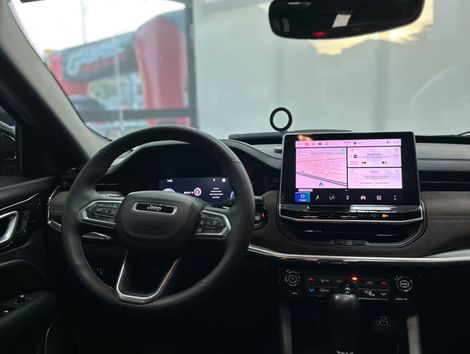 Jeep Commander Overland T270 1.3 TB Flex Aut.