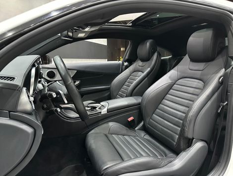 Mercedes C-250 Sport Coupe 2.0 16V 211cv Aut.