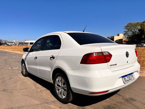 VolksWagen VOYAGE 1.6 MSI Flex 8V 4p