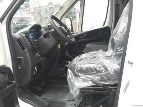 Fiat Ducato Minibus 2.2 Luxo 16L (E6)
