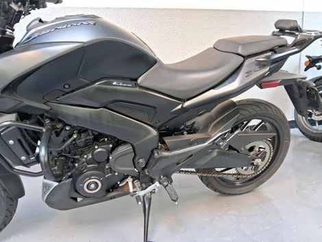 BAJAJ DOMINAR 400 