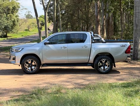 Toyota Hilux CD SRX 4x4 2.8 TDI 16V Diesel Aut.