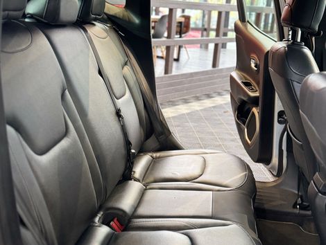 Jeep Renegade Longitude 1.8 4x2 Flex 16V Aut.