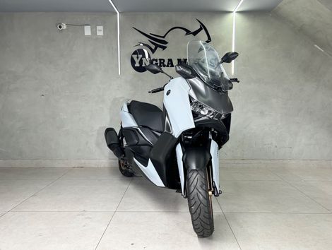 YAMAHA XMAX 300 CONNECTED 