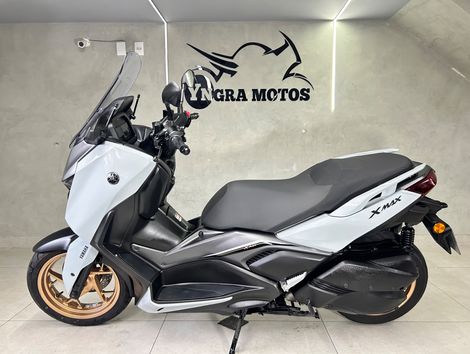 YAMAHA XMAX 300 CONNECTED 