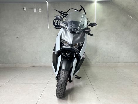 YAMAHA XMAX 300 CONNECTED 