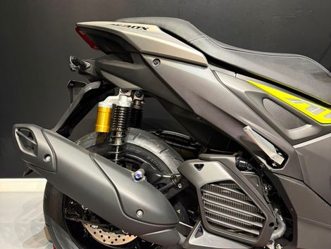 YAMAHA AEROX CONNECTED ABS