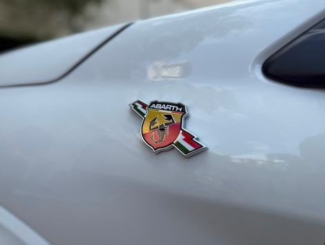 Fiat Fastback ABARTH Turbo Flex 1.3 Aut.