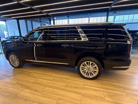 Cadillac LUXURY