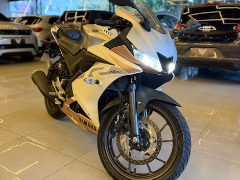 YAMAHA YZF R-15 155 ABS