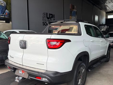 Fiat Toro Freedom 1.8 16V Flex Aut.