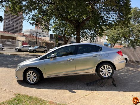 Honda Civic Sedan LXS 1.8/1.8 Flex 16V Aut. 4p