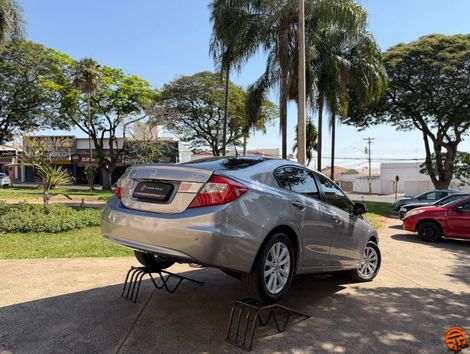 Honda Civic Sedan LXS 1.8/1.8 Flex 16V Aut. 4p