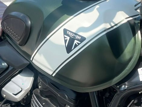 TRIUMPH SCRAMBLER 400 X