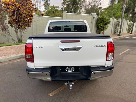 Toyota Hilux CD SR 4x4 2.8 TDI Diesel Aut.