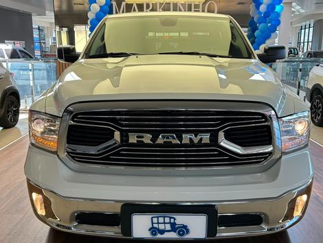 RAM CLASSIC LARAMIE 5.7 CD V8 4X4 Aut.
