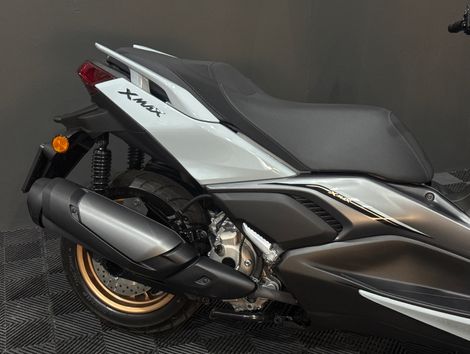 YAMAHA XMAX 300 CONNECTED 