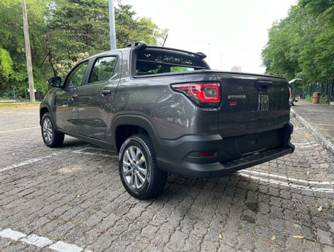Fiat Strada Freedom 1.3 Flex 8V CD