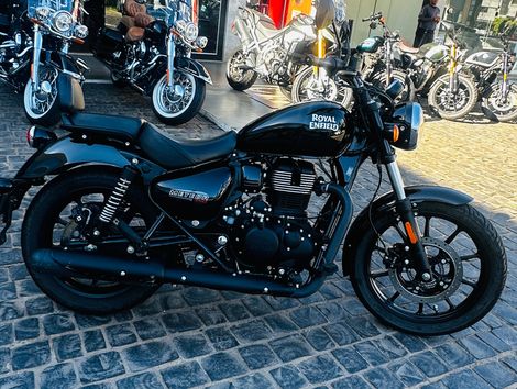 Royal Enfield Meteor 350 Fireball 