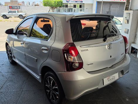 Toyota ETIOS PLATINUM 1.5 Flex 16V 4p Aut.