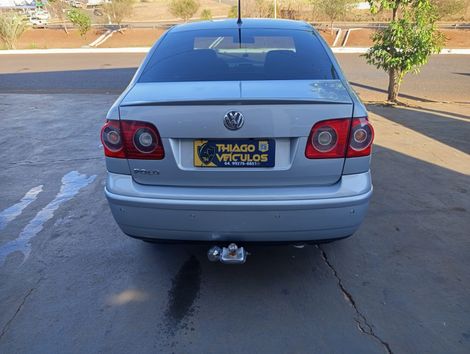 VolksWagen Polo Sedan 1.6 Mi Total Flex 8V 4p