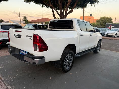 Toyota Hilux CD SRV 4x4 2.7 Flex 16V Aut.