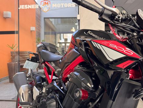 KAWASAKI Z900