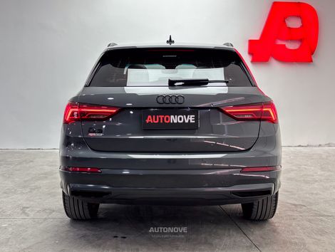 Audi Q3 Black Ed. 1.4 TFSI Flex/Black S-tron.