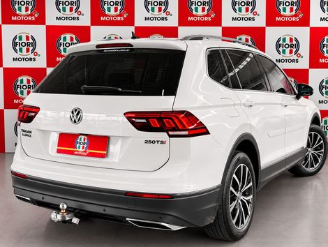 VolksWagen TIGUAN Allspac Comf 250 TSI 1.4 Flex