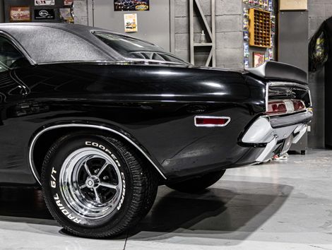 Dodge CHALLENGER