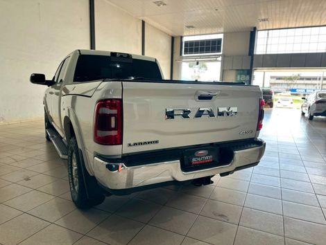 RAM 3500 LARAMIE 6.7 TB CD 4x4 Diesel