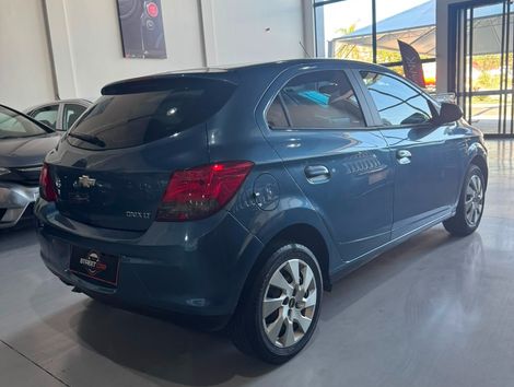 Chevrolet ONIX HATCH LT 1.4 8V FlexPower 5p Mec.