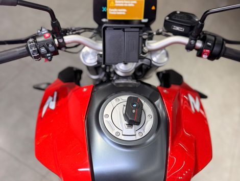 BMW F 900 R Sport Plus