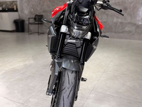 BMW F 900 R Sport Plus