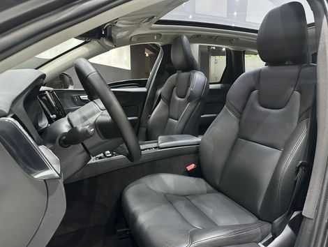 Volvo XC 60 T-8 MOMENTUM 2.0 (Híbrido)