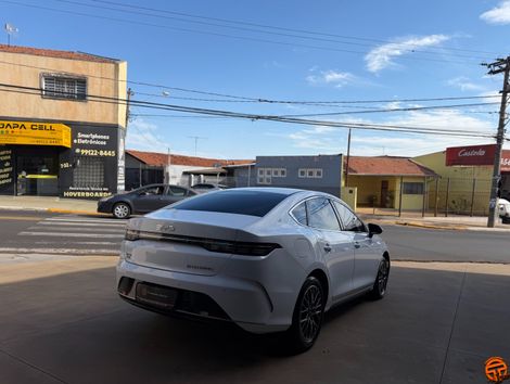 BYD King GS 1.5 16V Aut. (Hibrido)