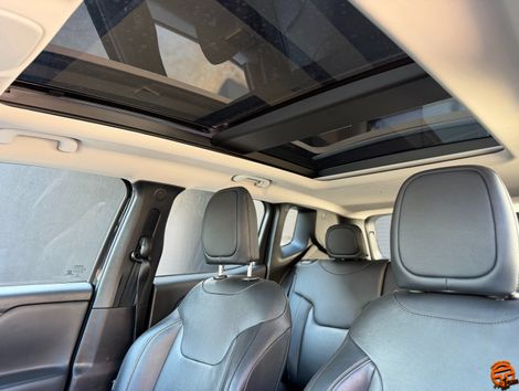 Jeep Renegade Limited 1.8 4x2 Flex 16V Aut.