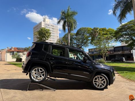 Jeep Renegade Limited 1.8 4x2 Flex 16V Aut.
