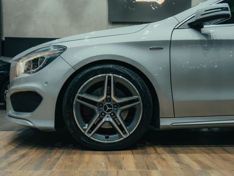 Mercedes CLA-250 Sport 4MATIC 2.0 16V 211cv Aut.