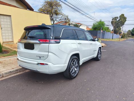 Jeep Commander Overland T270 1.3 TB Flex Aut.