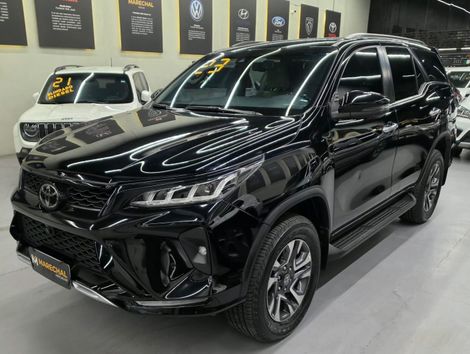 Toyota Hilux SW4 Diamond 2.8 TB 4x4 Die. Aut.