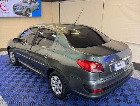 Peugeot 207 Sedan Passion XR 1.4 Flex 8V 4p