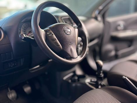 Nissan MARCH SV 1.0 12V Flex 5p