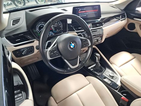 BMW X1 SDRIVE 20i X-Line 2.0 TB Active Flex